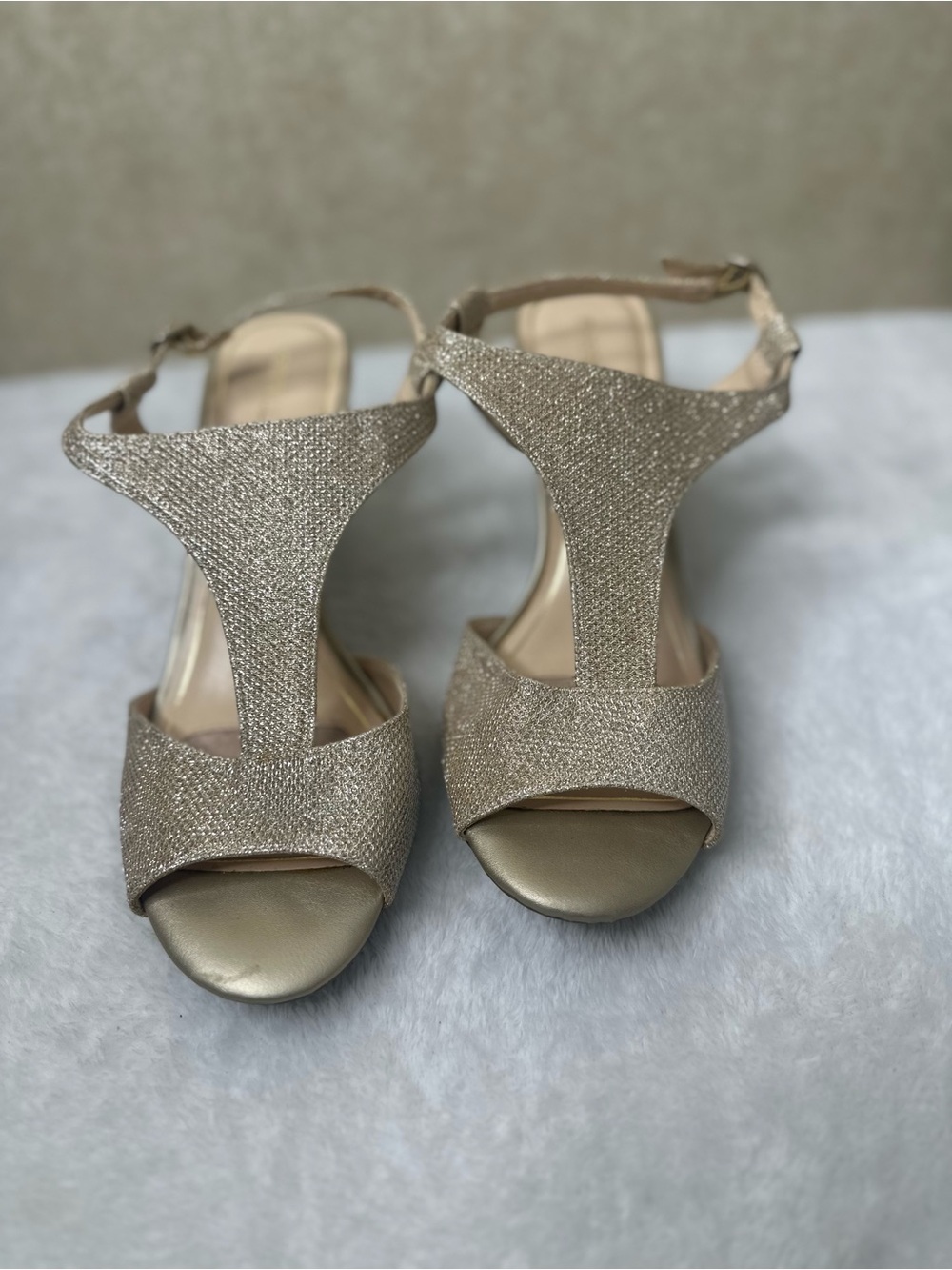 Sergio Rossi Gold Glitter T‑Strap Heeled Sandal